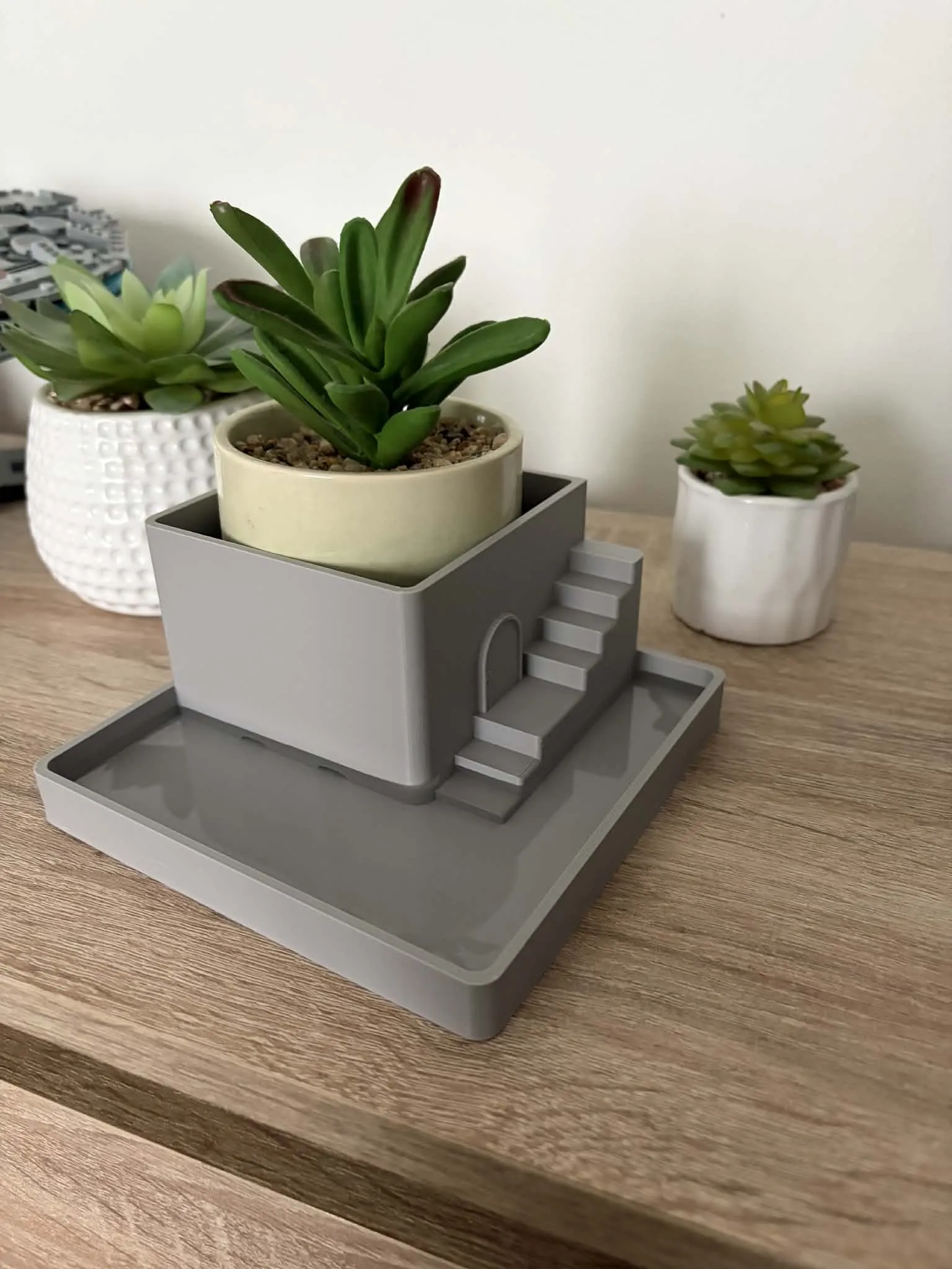 Mini Zen Garden Planter with Aquatic Water Tray & Staircase